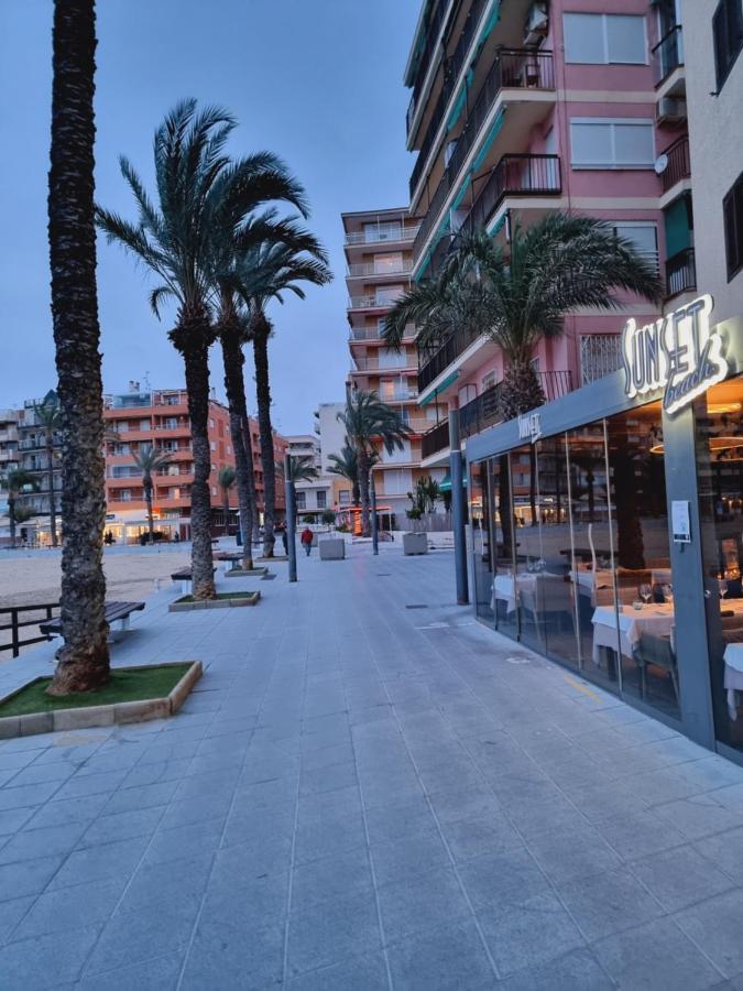 Luxury Evita Apartments In Torrevieja Luaran gambar