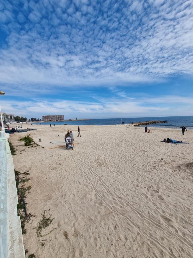 Luxury Evita Apartments In Torrevieja Luaran gambar