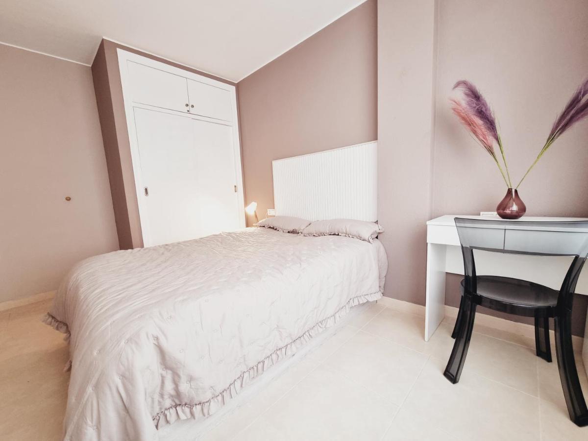 Luxury Evita Apartments In Torrevieja Luaran gambar