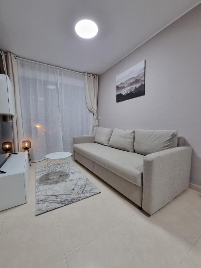 Luxury Evita Apartments In Torrevieja Luaran gambar
